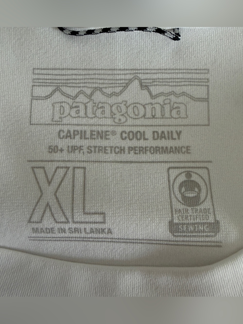 Patagonia Capilene Cool Daily Shirt XL White Graphic Logo Short Sleeve Tee*4 - Picture 5 of 5